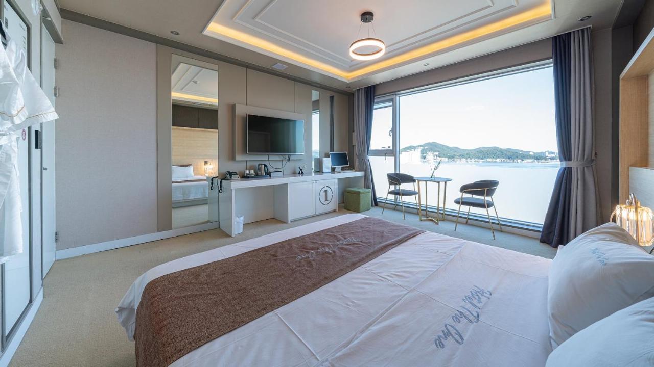 Hotel The One Yeosu Esterno foto