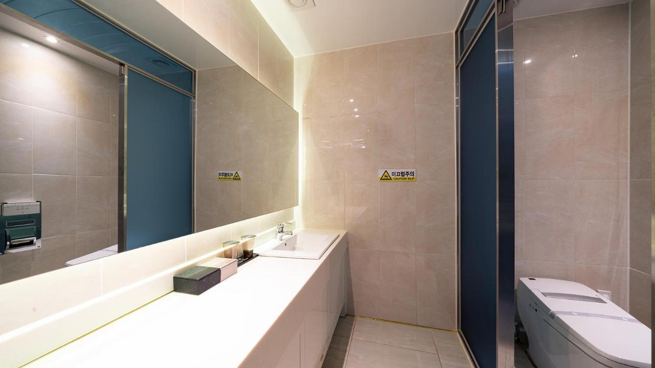 Hotel The One Yeosu Esterno foto